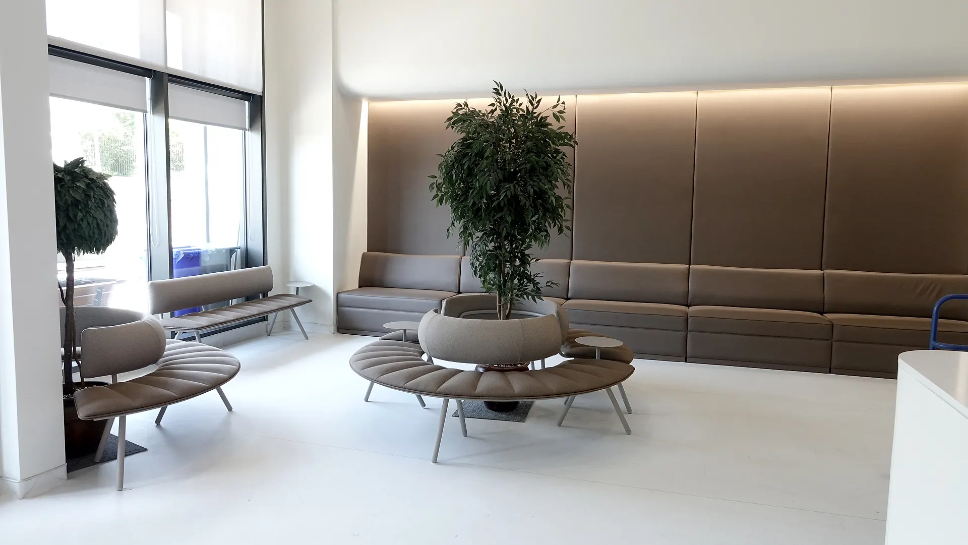 Rentek Laboratuvarı bekleme salonu