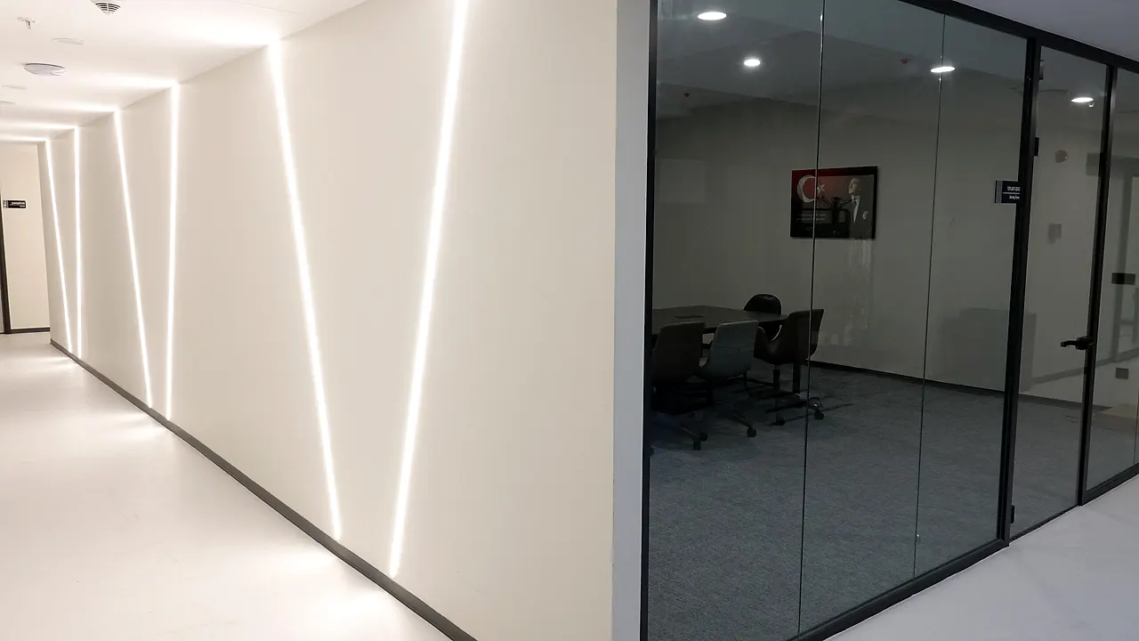 Laboratuvar koridoru