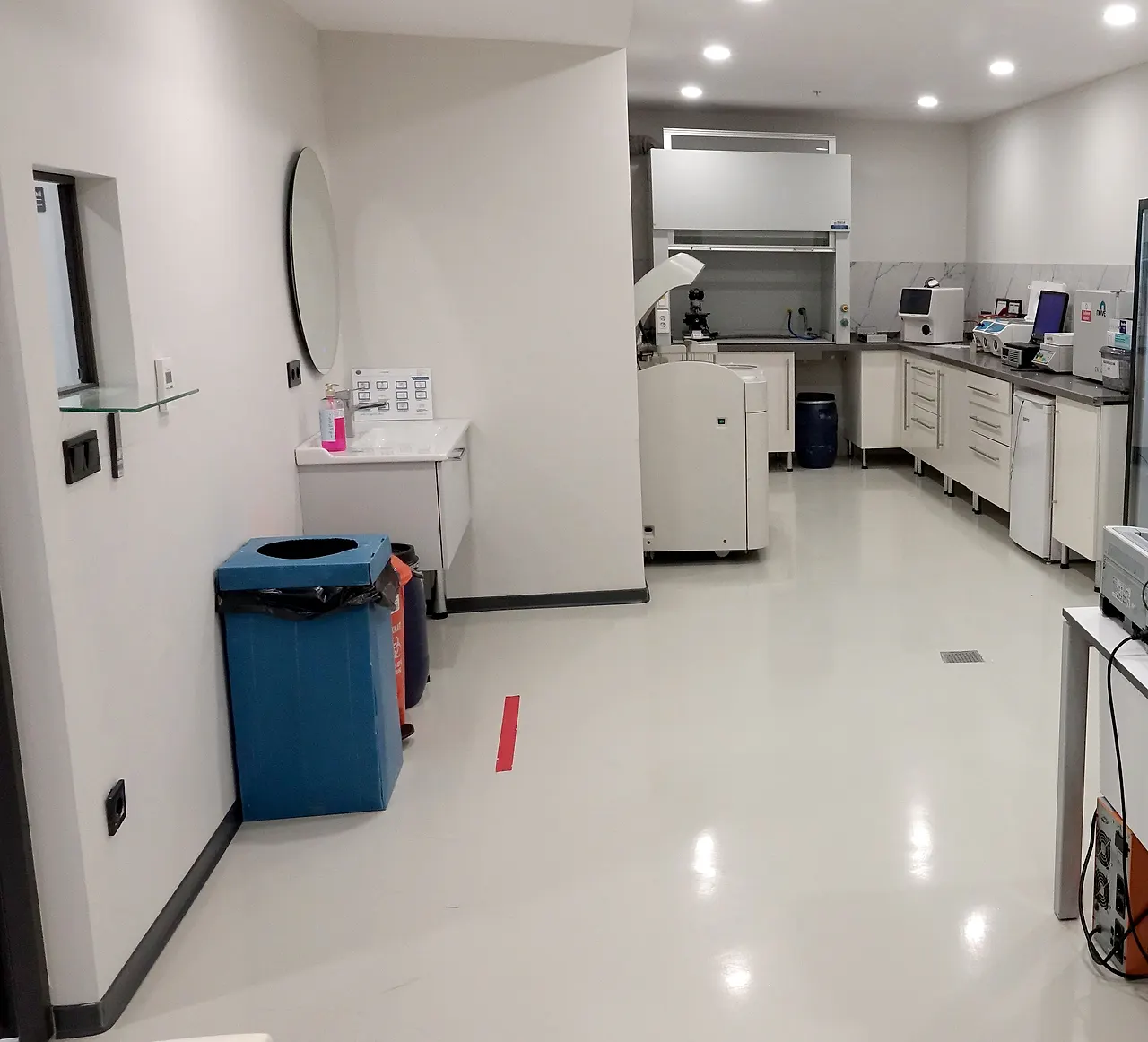 Laboratuvar çalışma alanı